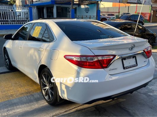Toyota Camry Carros en venta