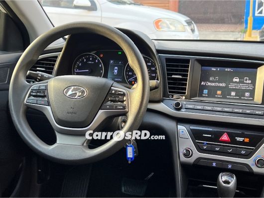 Hyundai Elantra Carros en venta