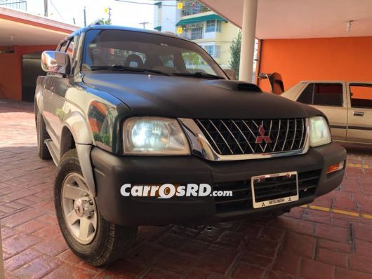 Mitsubishi L200 Camioneta en venta