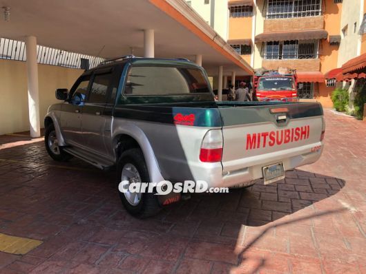 Mitsubishi L200 Camioneta en venta