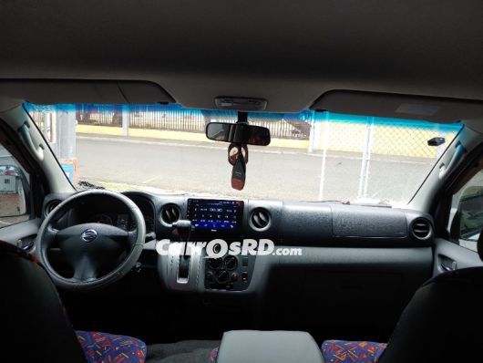 Nissan URVAN Minivan en venta