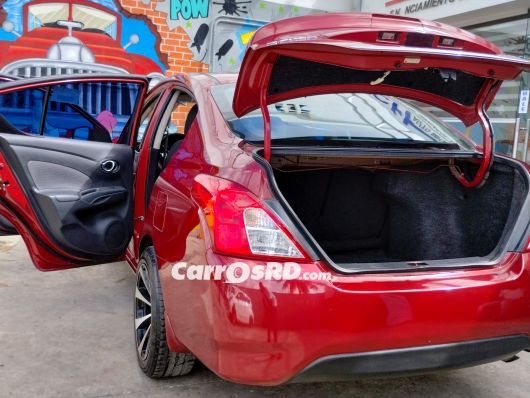 Nissan Versa Carros en venta