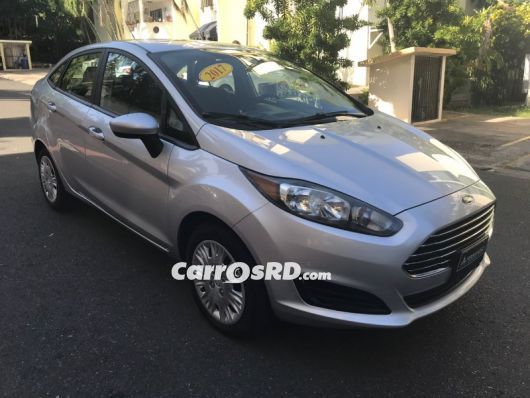 Ford Fiesta Carros en venta