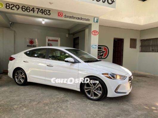 Hyundai Elantra Carros en venta