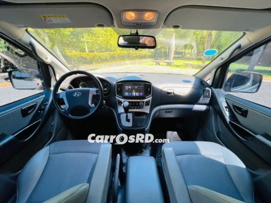 Hyundai Grand Starex Autobus en venta