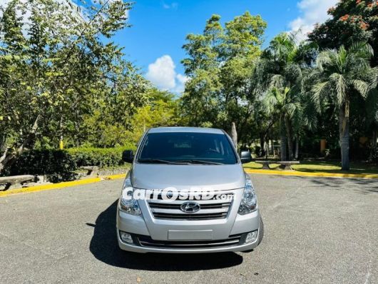 Hyundai Grand Starex Autobus en venta