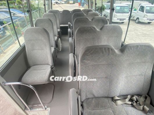 Toyota Coaster Autobus en venta