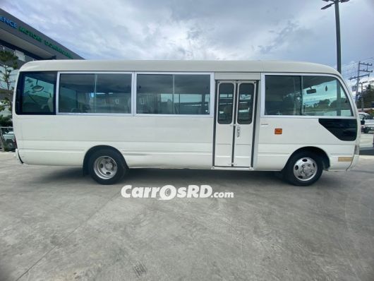 Toyota Coaster Autobus en venta