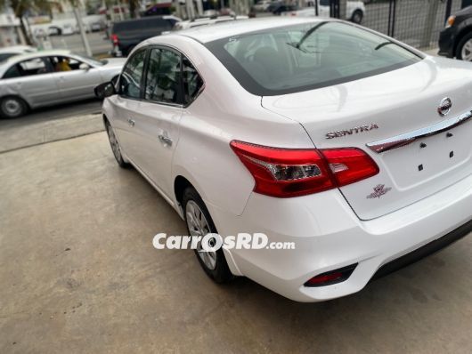 Nissan Sentra Carros en venta