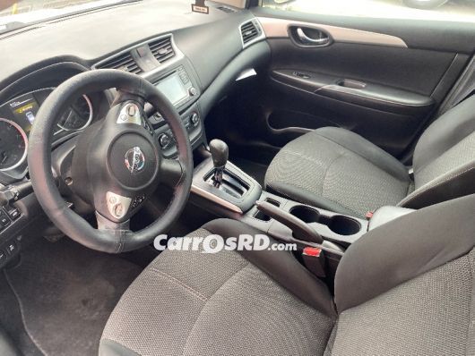 Nissan Sentra Carros en venta