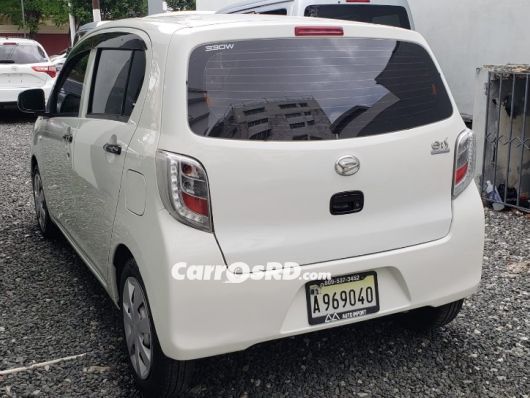 Daihatsu Mira Hatchback en venta