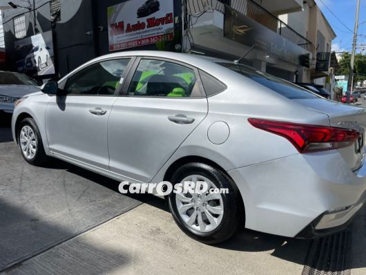 Hyundai Accent Carros en venta