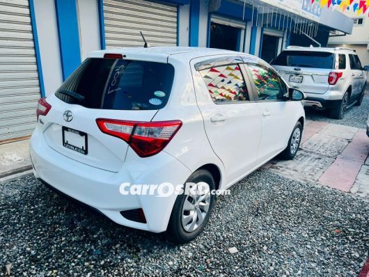 Toyota Vitz Hatchback en venta
