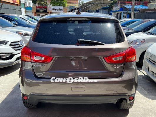 Mitsubishi Outlander Jeep en venta