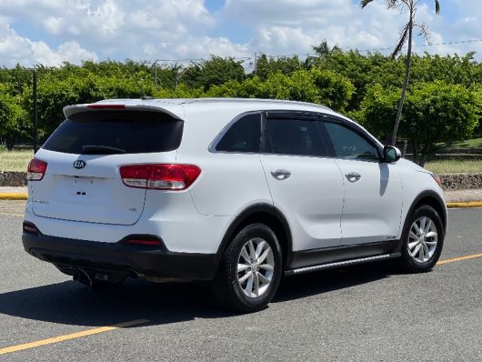 Kia Sorento LX