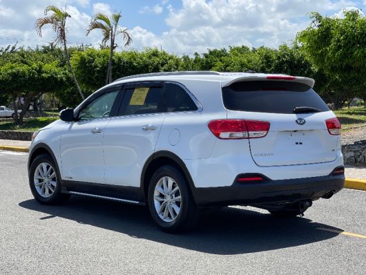 Kia Sorento LX