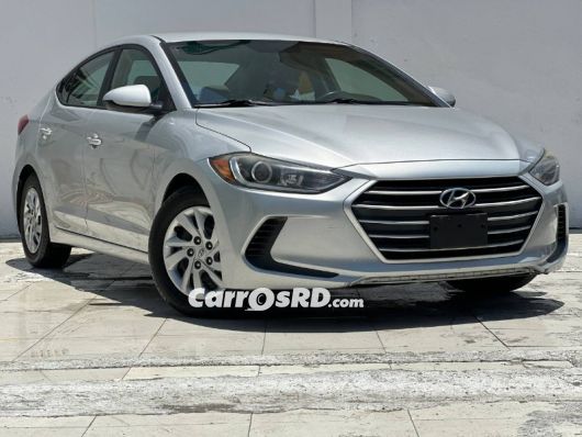 Hyundai Elantra Carros en venta