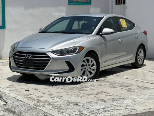 Hyundai Elantra Carros en venta