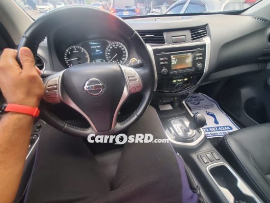 Nissan Frontier Camioneta en venta