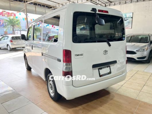 Toyota Town Ace Minivan en venta