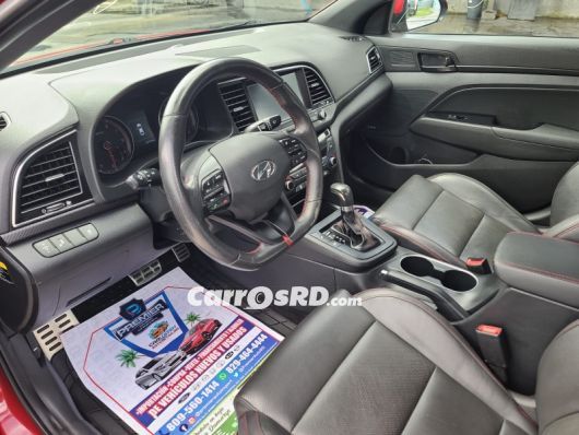 Hyundai Elantra Carros en venta