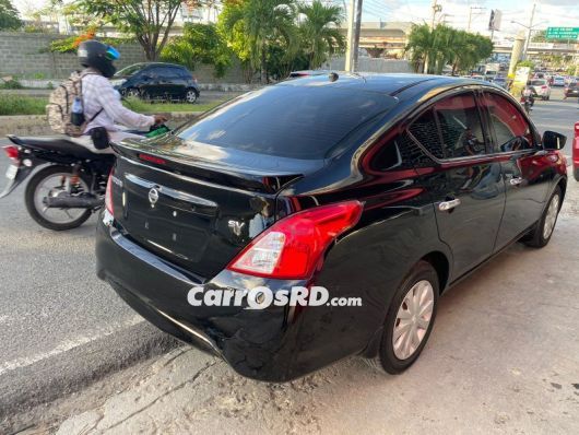 Nissan Versa Carros en venta