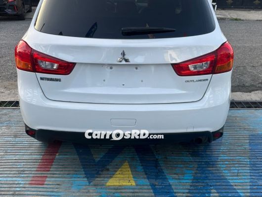 Mitsubishi Outlander Jeep en venta