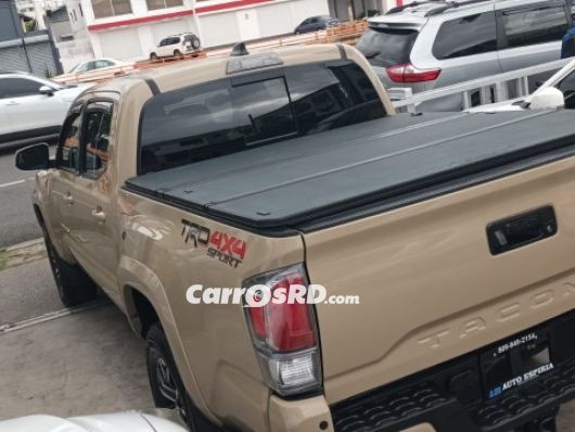 Toyota Tacoma Camioneta en venta