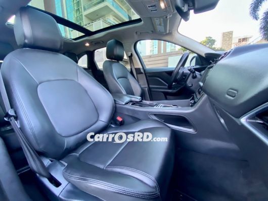 Jaguar F-Pace 25T Jeepeta en venta