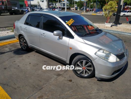 Nissan Tiida Carros en venta