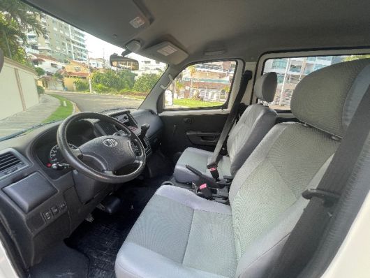Toyota Town Ace Basico