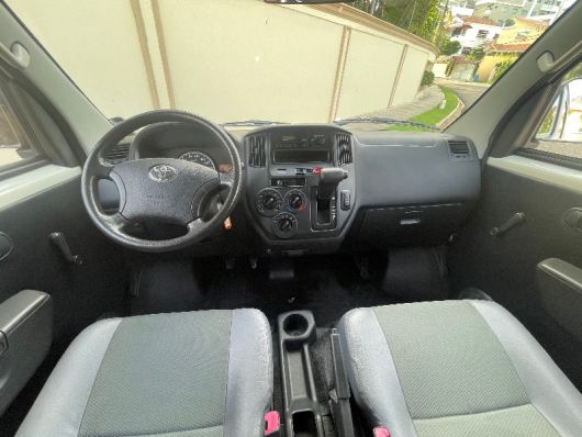 Toyota Town Ace Basico