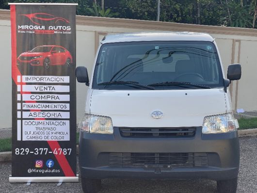 Toyota Town Ace Basico