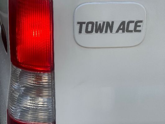 Toyota Town Ace Basico
