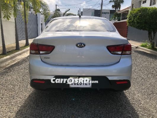 Kia Rio Carros en venta