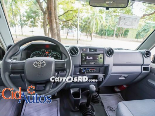 Toyota Land Cruiser Jeepeta en venta