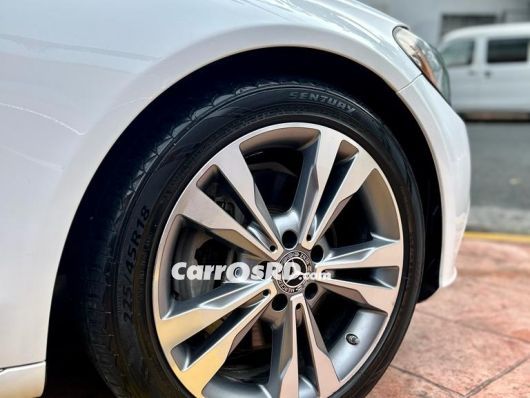 Mercedes-Benz Clase C Carros en venta