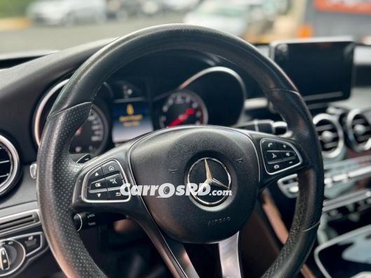 Mercedes-Benz Clase C Carros en venta