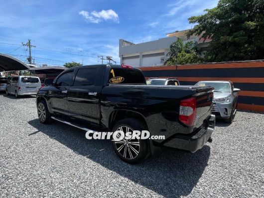 Toyota Tundra Camioneta en venta