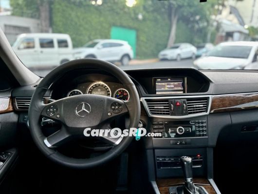 Mercedes-Benz Clase E Carros en venta