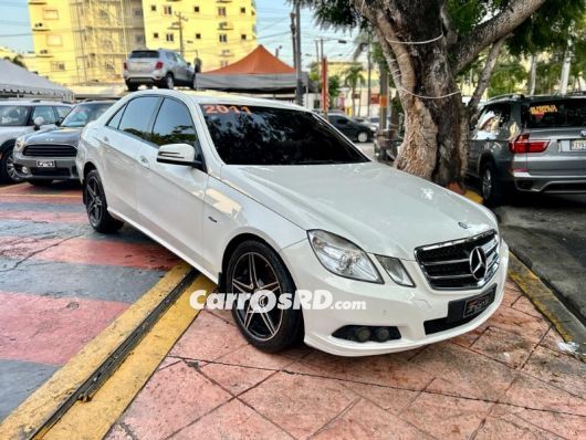 Mercedes-Benz Clase E Carros en venta