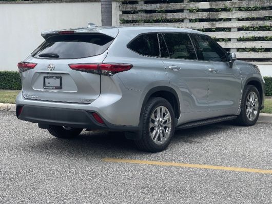 Toyota Highlander LE Plus