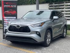 Toyota Highlander LE Plus
