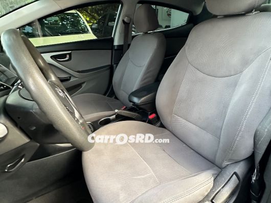 Hyundai Elantra Carros en venta
