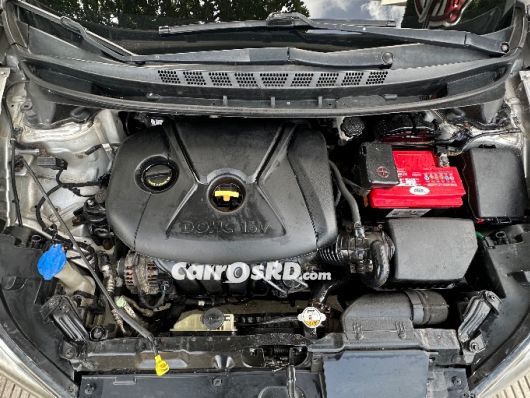 Hyundai Elantra Carros en venta