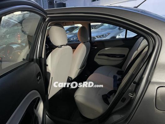 Mitsubishi Mirage Carros en venta