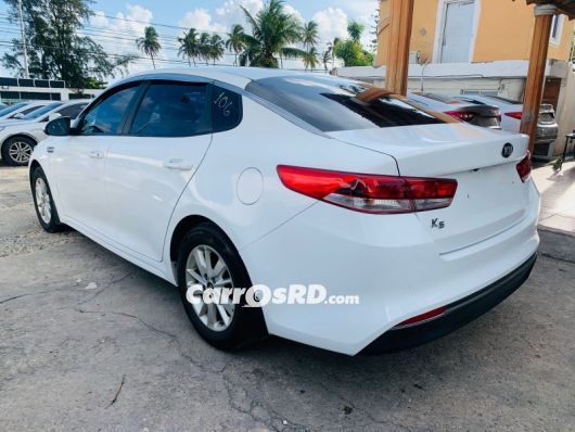 Kia K5 Carros en venta