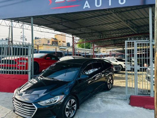 Hyundai Elantra SE