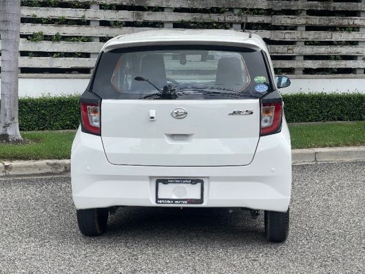 Daihatsu Mira Básico