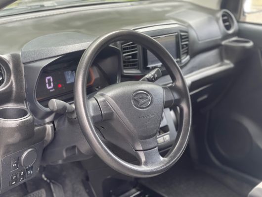Daihatsu Mira Básico